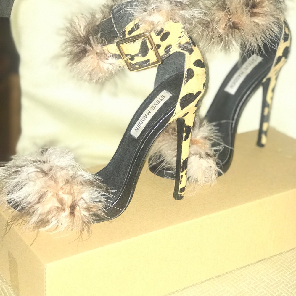 Steve Madden Animal print fur heels